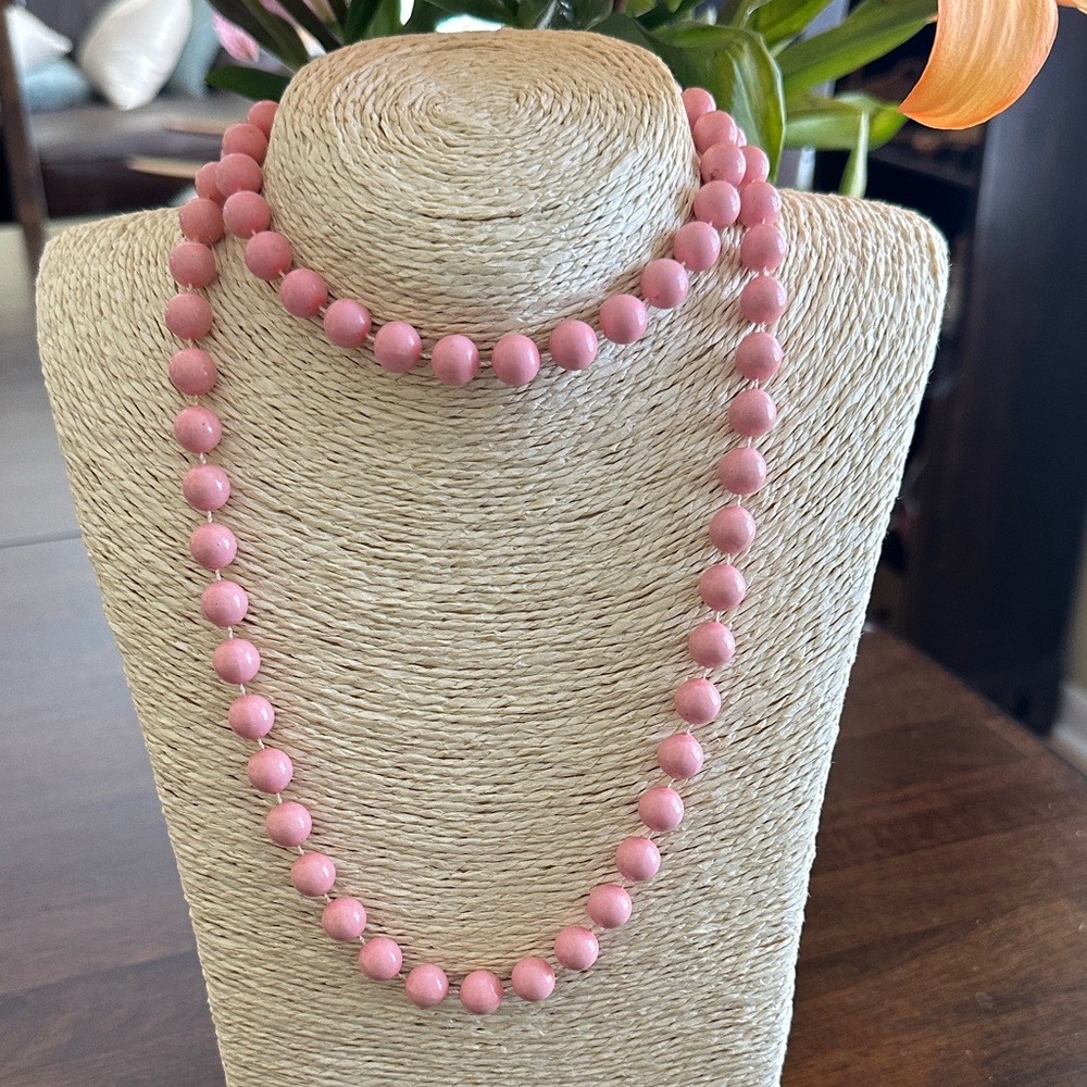 Pink Beaded Necklace - Picture 2 of 4